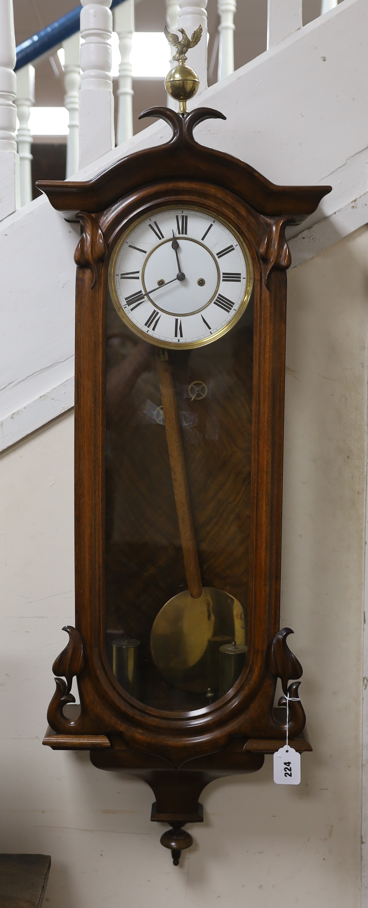 A late 19th / early 20th century walnut Vienna regulator, height 112cm